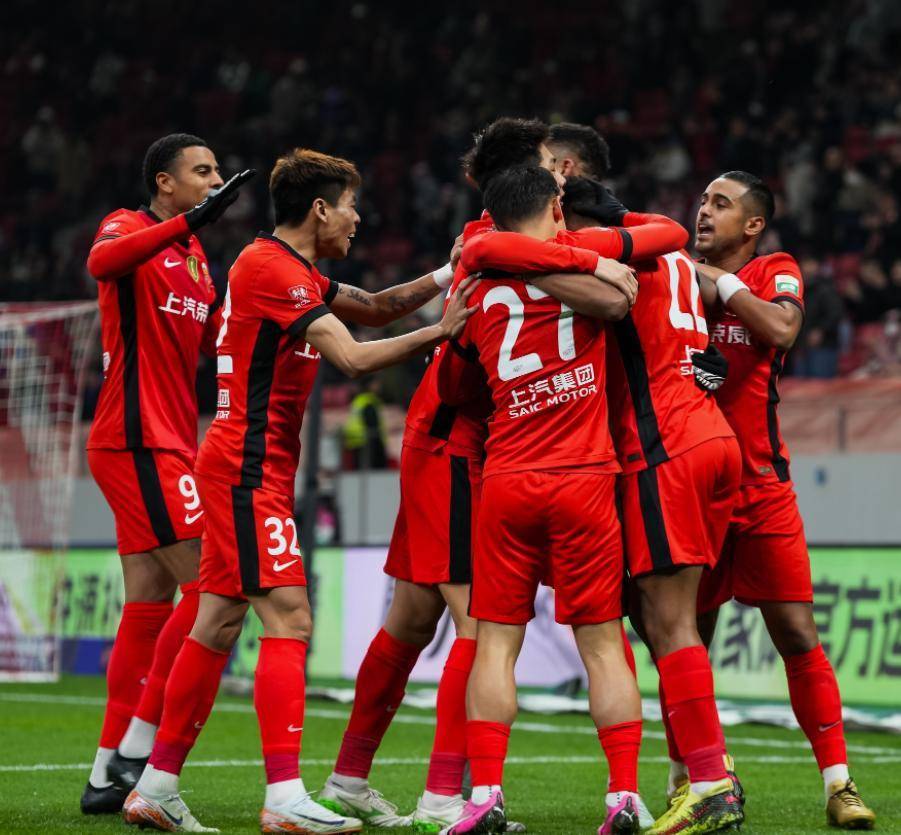 东亚球队共同为冠军比赛冲刺 东亚球队共同为冠军比赛冲刺