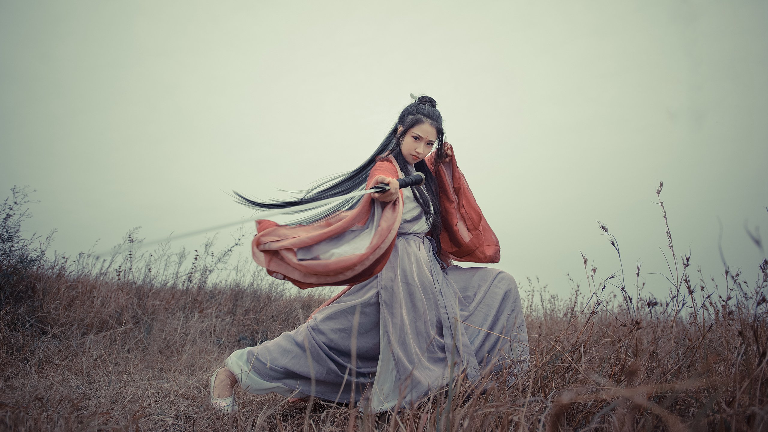 雷火电竞app-当季后赛抢七的硝烟，遇见丝绸路上的雷霆